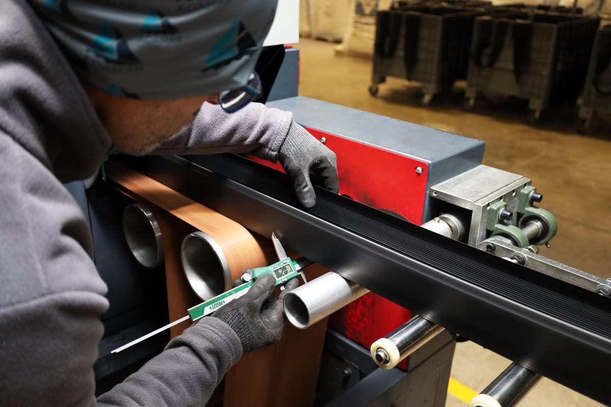 Rubber component assembly
