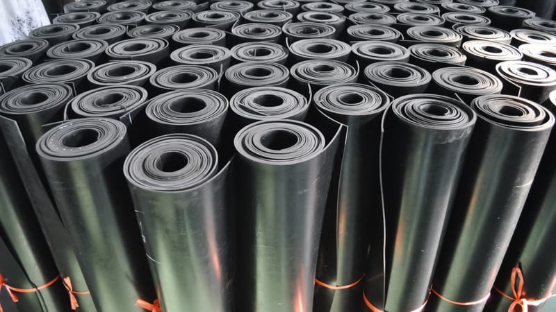 Rubber material rolls